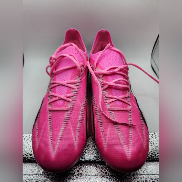 Athletic_Shoes